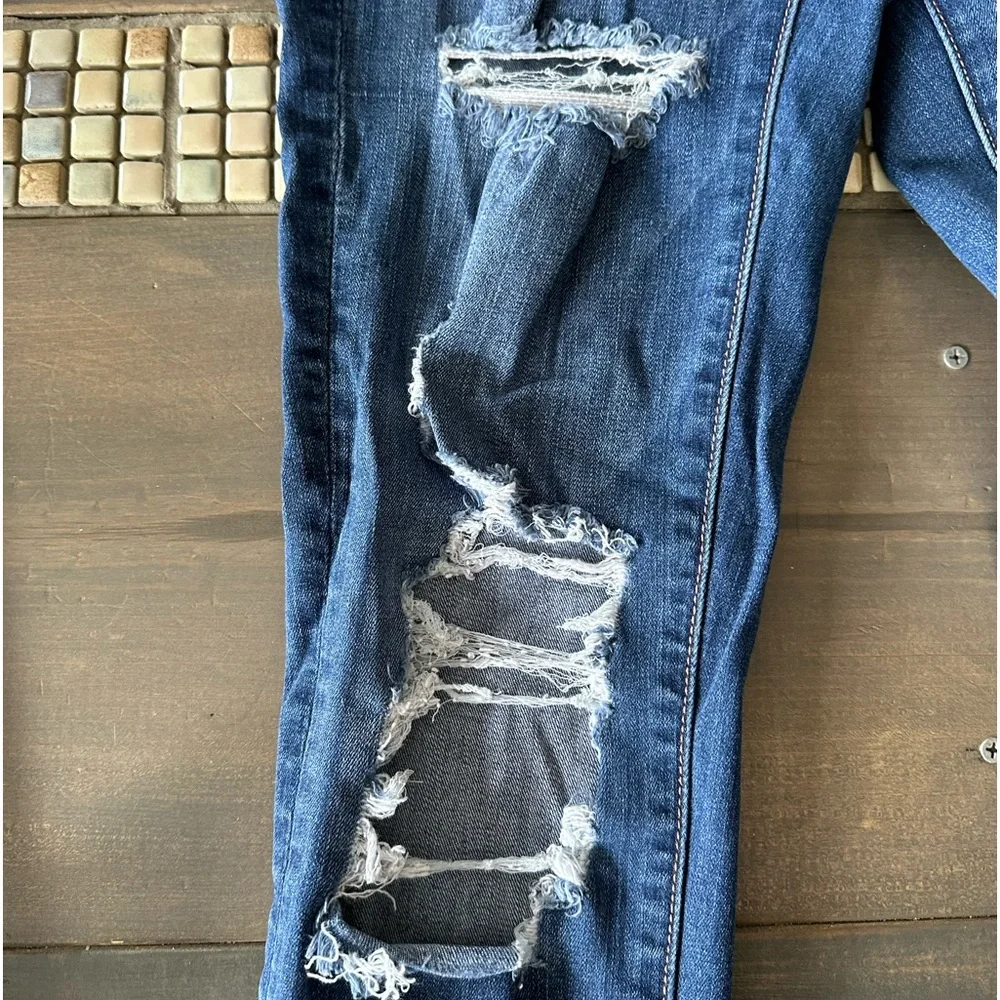 American Eagle highly distressed Jeggings - size 8 long - Picture 2 of 8